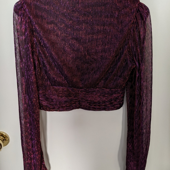 Mink Pink Purple Pink Shiny top - Picture 3 of 9